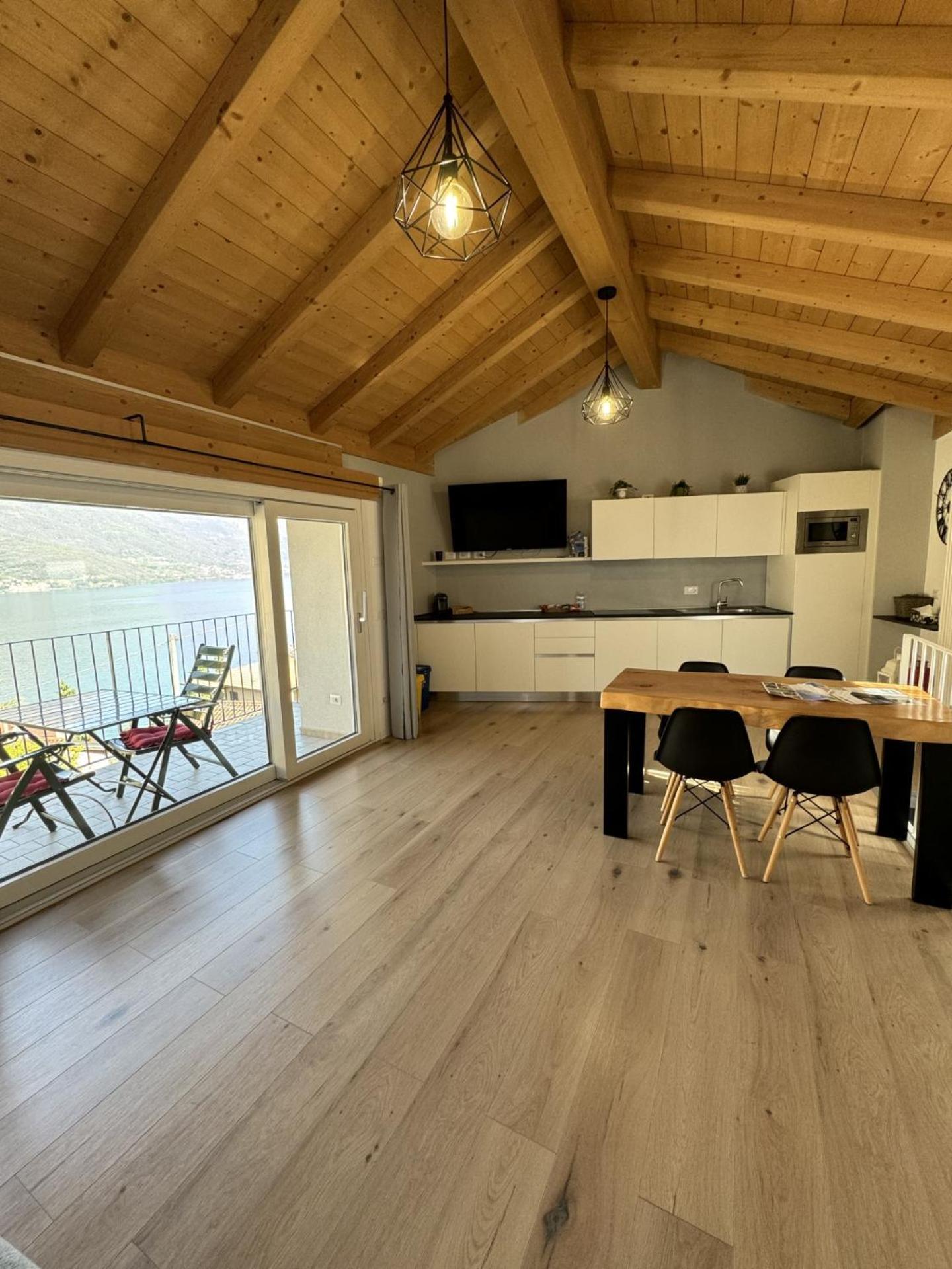Bellano Holidays - Casa Artemio Exterior foto
